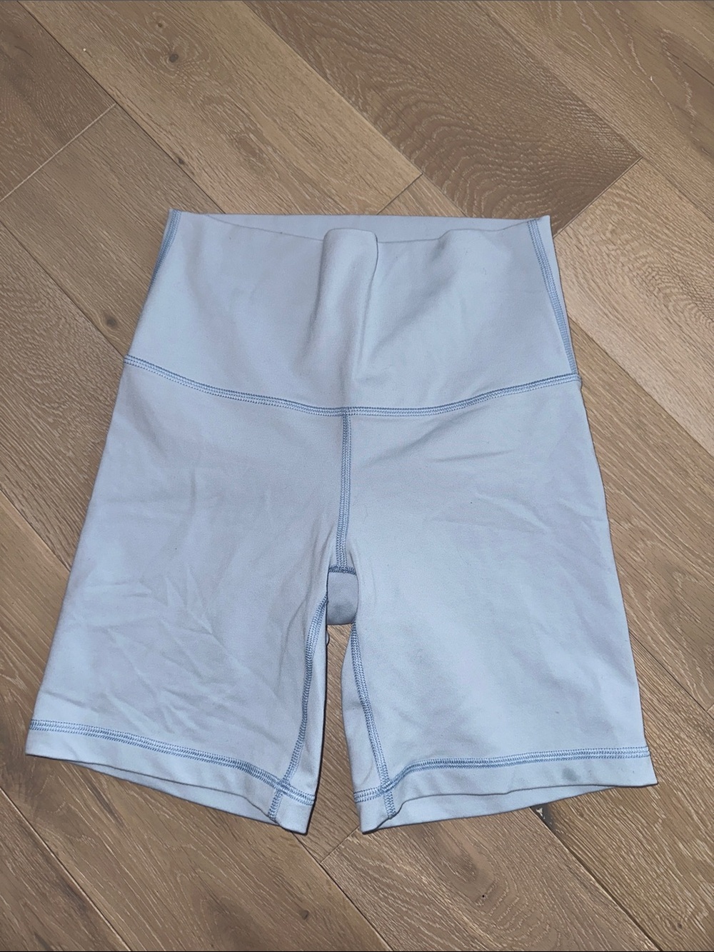 Aritzia Tnaction High-Waist Light Blue Women’s Bike Shorts small